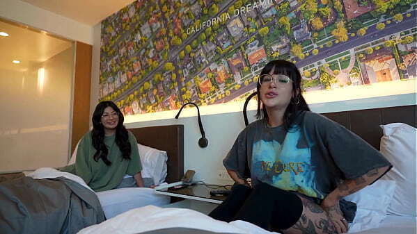 Caught girlfriend cheating with step sister covered them Effy Cutie Cami Strella