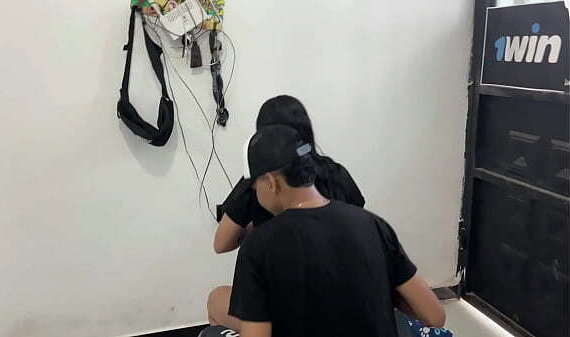 MADRASTRA GRANDES TETAS GRAN TRASERO ENSE&Ntilde_A FOLLAR OTRAS CHICAS