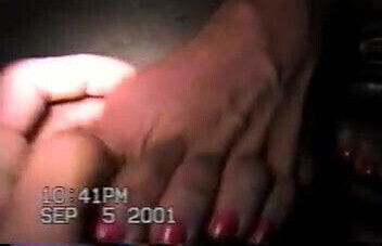 MATURE BLACK WOMAN'S FEET NIGHT