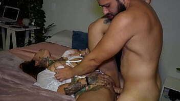 QUANDO A MINA TA COM TES&Atilde_O N&Atilde_O TEM QUEM SEGURE! OLHA O QUE ELA FEZ