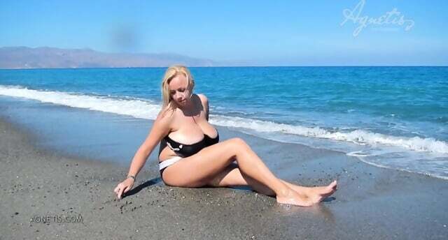Agnetis Miracle Beach Waves