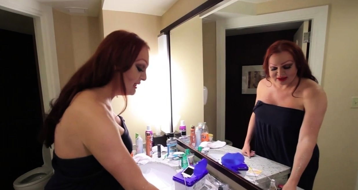 Cunning busty redhead Wendy Williams gets butt banged