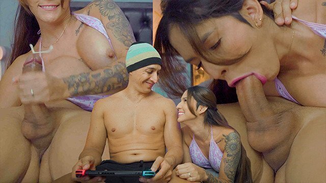 Stepsister Ashley Sanz gives amazing blowjob play video games