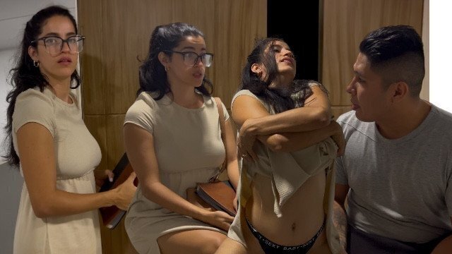 RELIGIOSA ENORMES TETAS TOCA PUERTA METO VERGA CULO