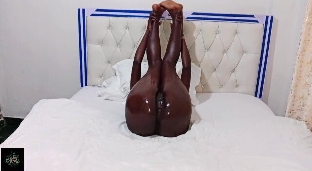 Horny Black Girl having waves Orgasms, right before your eyes.