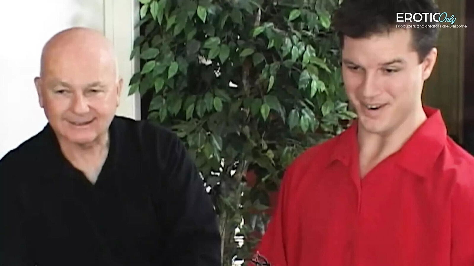 Wow... watch flirting, watch masturbating Eroticonly.