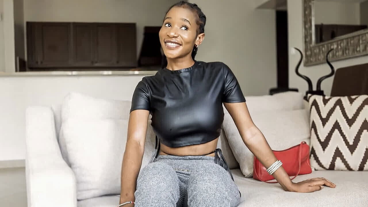 Boobs Ebony Model Seducing White Producer Gets Banged Pussy