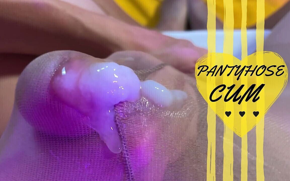 Pantyhose Mutual Masturbation Piss