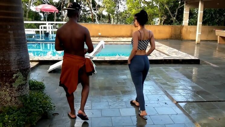 Mature Karen Oliver Gets Naked Sensual Massage Orgasm