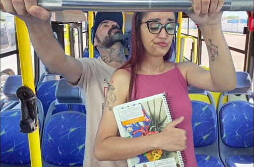 Estudande sendo encoxada velho onibus p&uacute_blico!