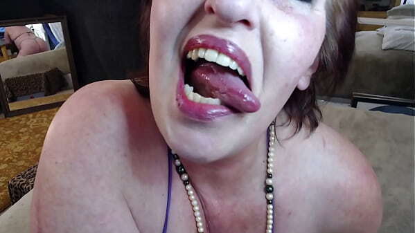 Short hair hottest GILF online, DawnSkye1962. special custom Chris