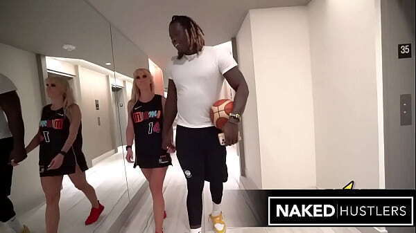 Wife Cassie Bender cant enough BLACK Dick