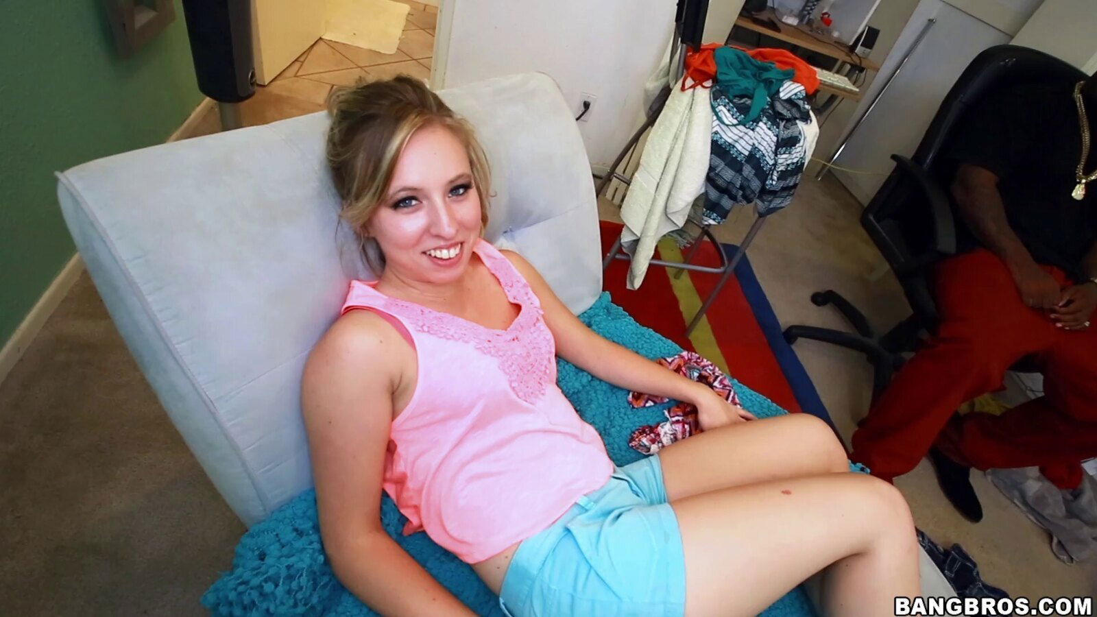 milf Sofie Carter gets interracial bang