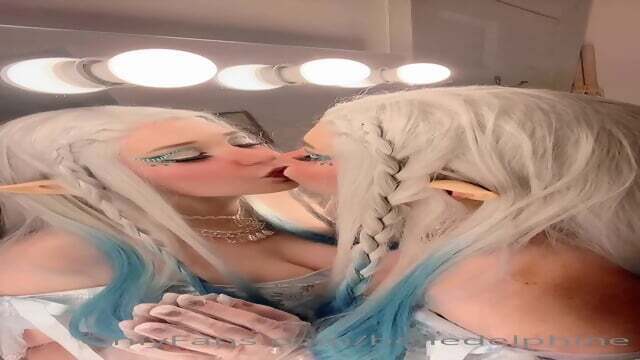 Belle Delphine Mirror Makeout