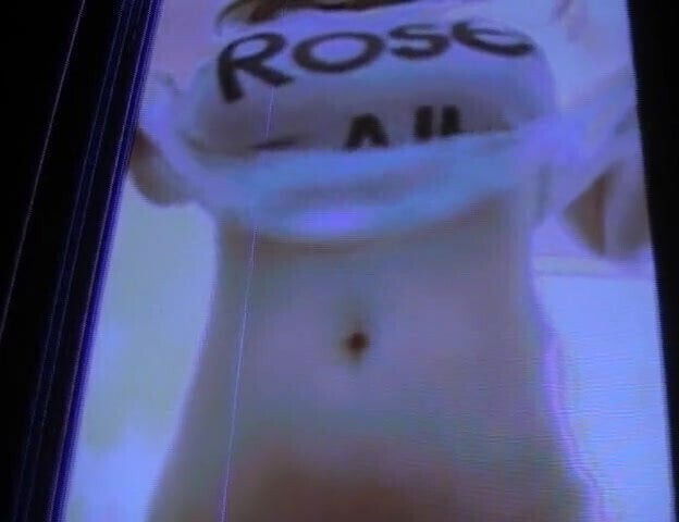 girls love this play this song want fuck