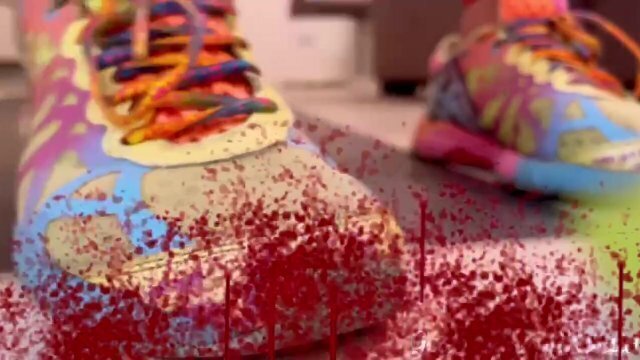 Samira arrives home finds many tinys house looks best tinys them