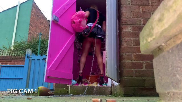 incelZERO lives outside goddesses garden pissing outdoor toilet angel Scarlett black