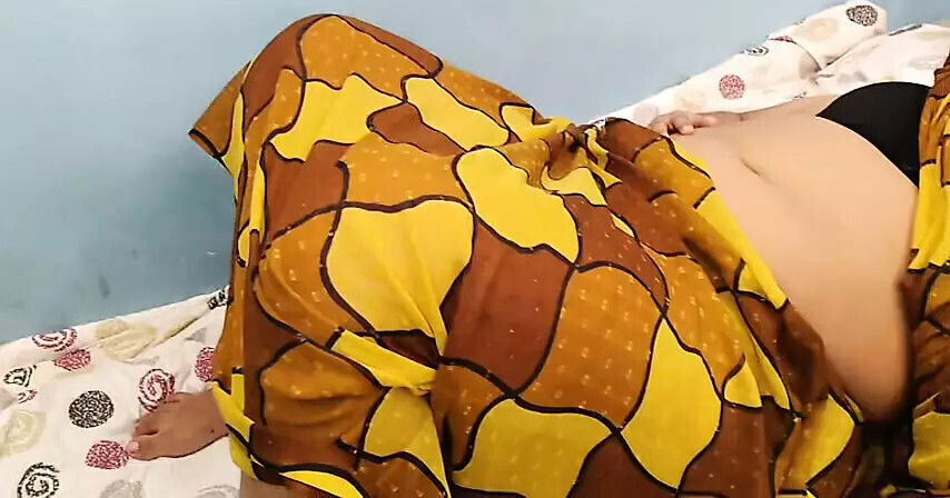 Share With Indian Aunty When Body Home