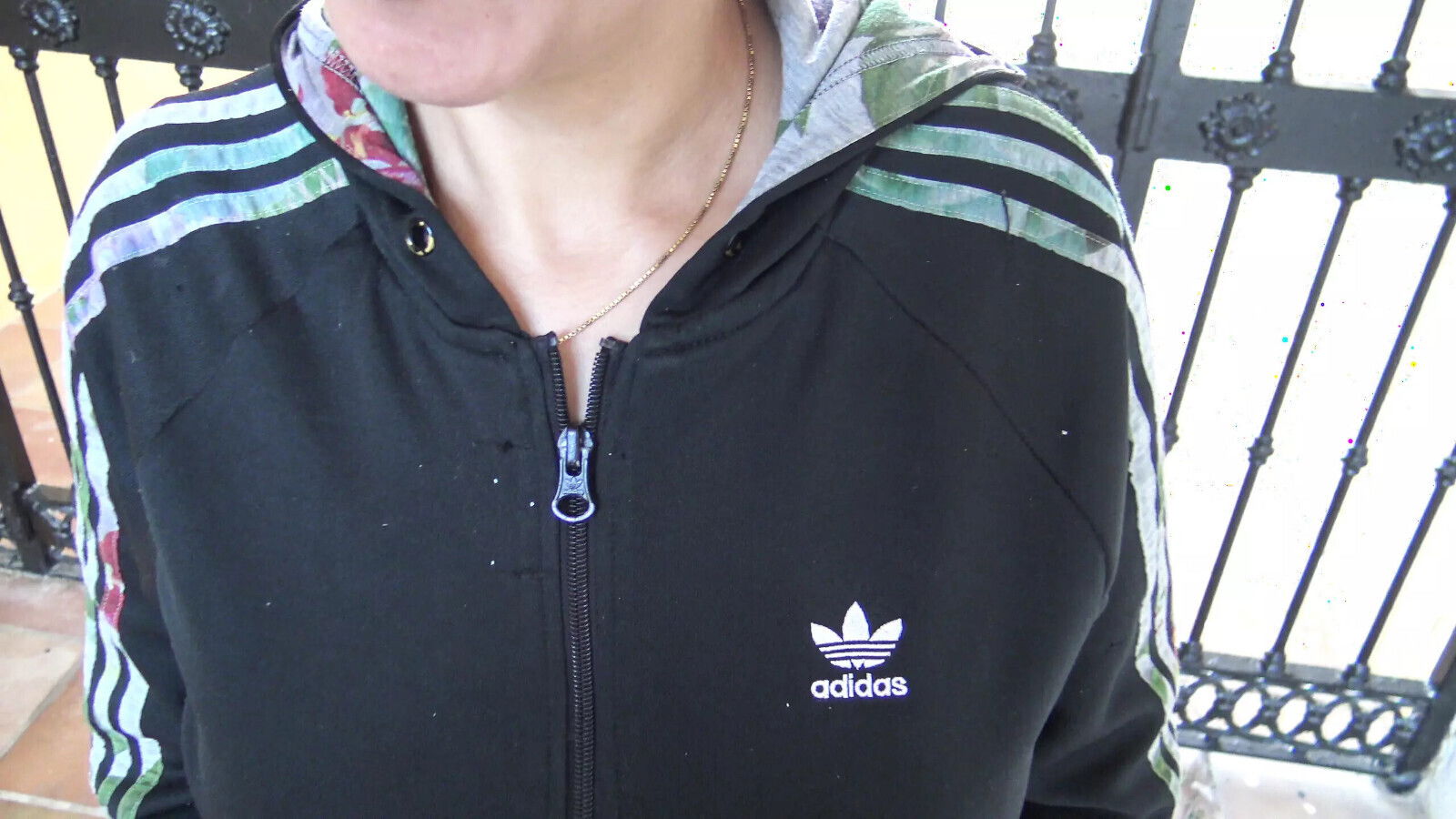 Turkish Street Hooker Gives Free Handjob American Tourist Izmir