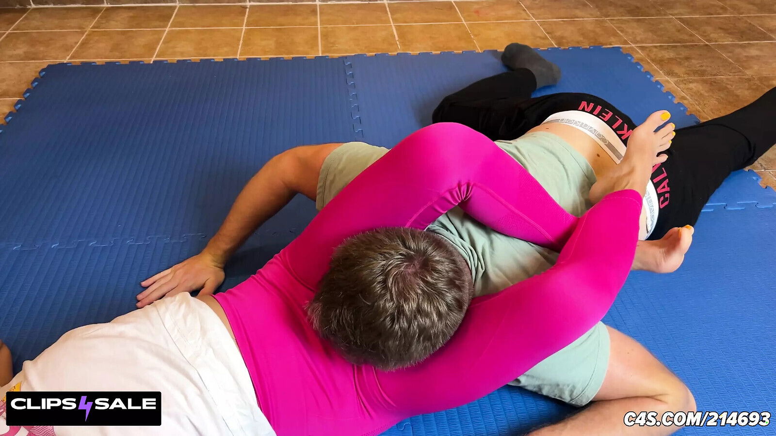 Headscissor Smother Femdom Pink Yoga Pants