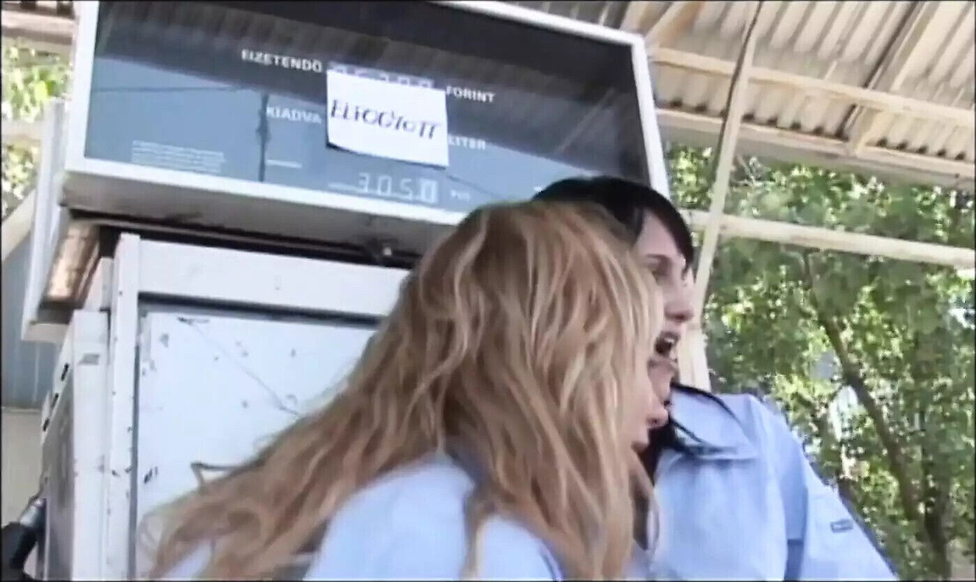 Young Brunette with Nipples Fucked Cumshot Mouth Amateur