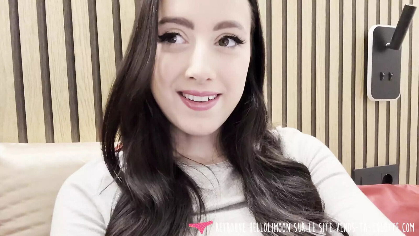 Vends-ta-culotte French hottie tells fucked with black buddy