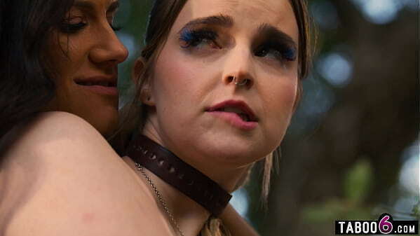 Environmentalist lesbian Penny Barber fucks Codi Vore with strapon