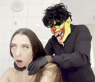 Every Legend Faces Dark Times Gibby Chapter &quot_The Clowneth Hour&quot_