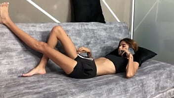 LATINA SEXY FOLLA SIN PARAR CON SU HERMANASTRO HASTA CALMAR SUS GANAS BUEN POLVO