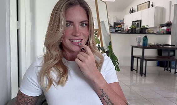 Stepsisters Blonde Bestfriend Begs Fuck &quot_I HAVE JUST REALLLY HORNY&quot_