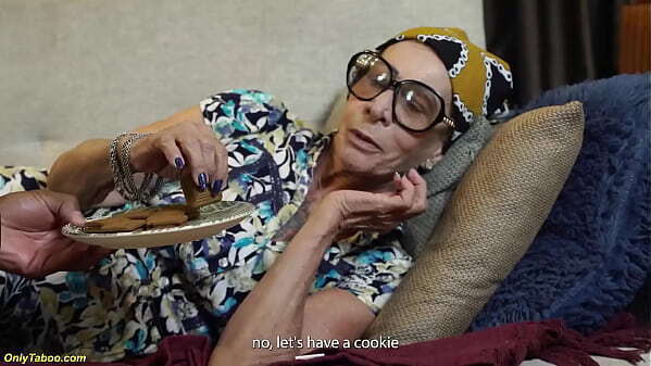 horny Years tattooed granny fucked