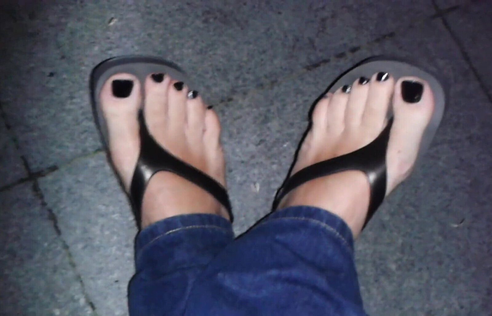 platform thongs sexy stroll