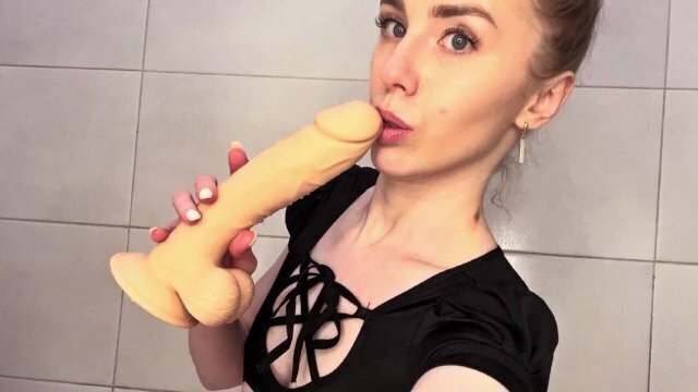 Deep Blowjob from RedHead Princess