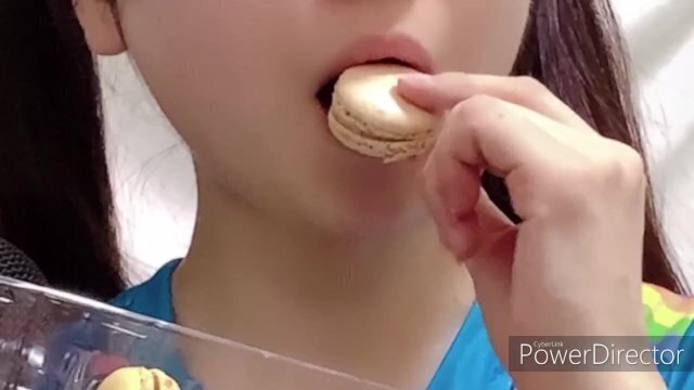 Japanese girl Macaroon ASMR