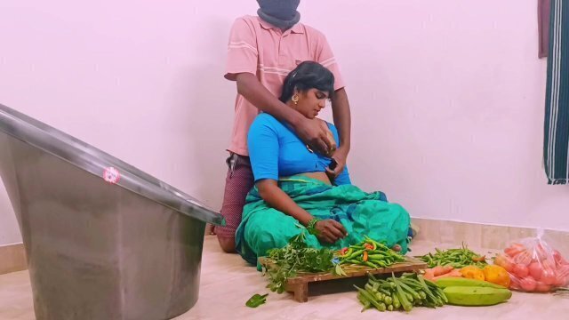 Desi bhabi fucking husbend's brother dick. Telugu dirty talks. తెలుగు దెంగుడు
