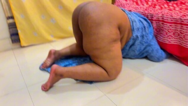 Muslim Stepmom Stuck Under Saudi Arabia