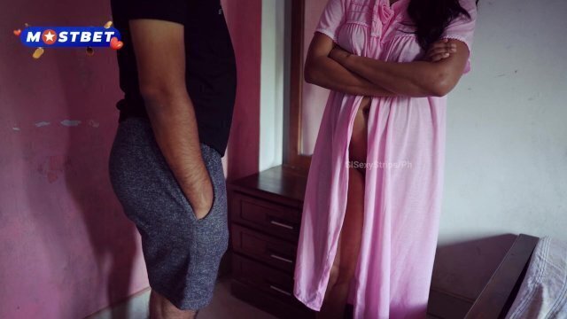 මිනිහට මිනිහගේ ලොකු උනාම Lanka wife also want ExHusben creampie than small