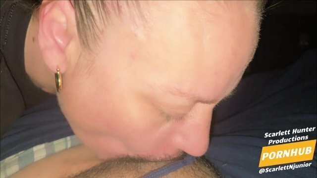 love sucking husbands sexy cock! Makes pussy wet!