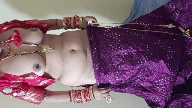 Bhaiya saali Lenhga blause Bistar shishkiyan nikaal