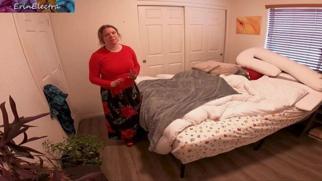 Stepmom used before girlfriend shows