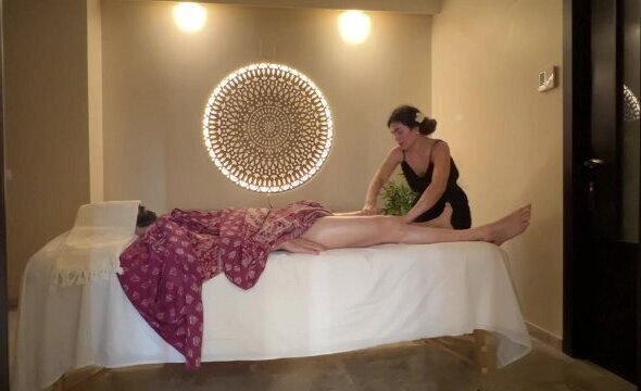 Bali massage part with oils