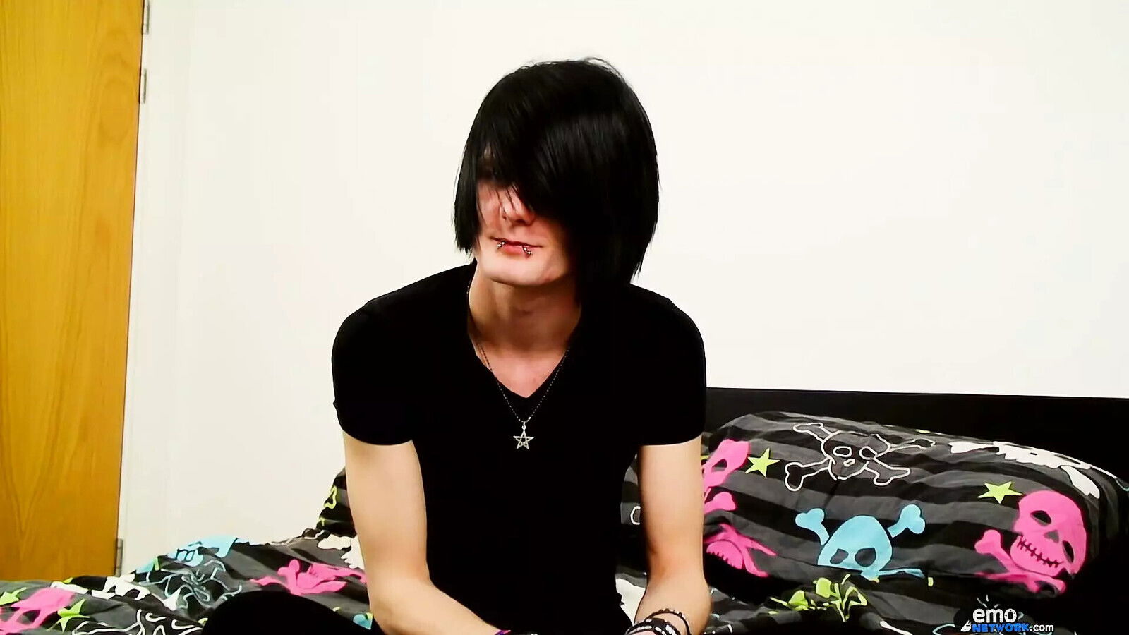 Aiden Riley Jacks Blast Oozing Jizz