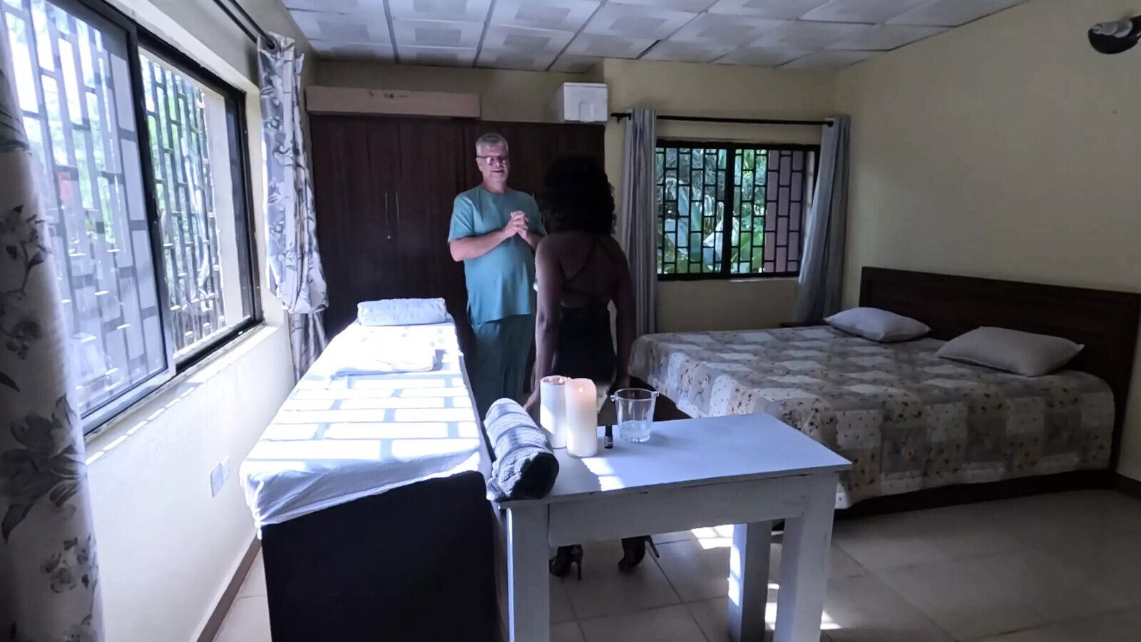 Ebony MILF Flower Goes Special Massage with Older