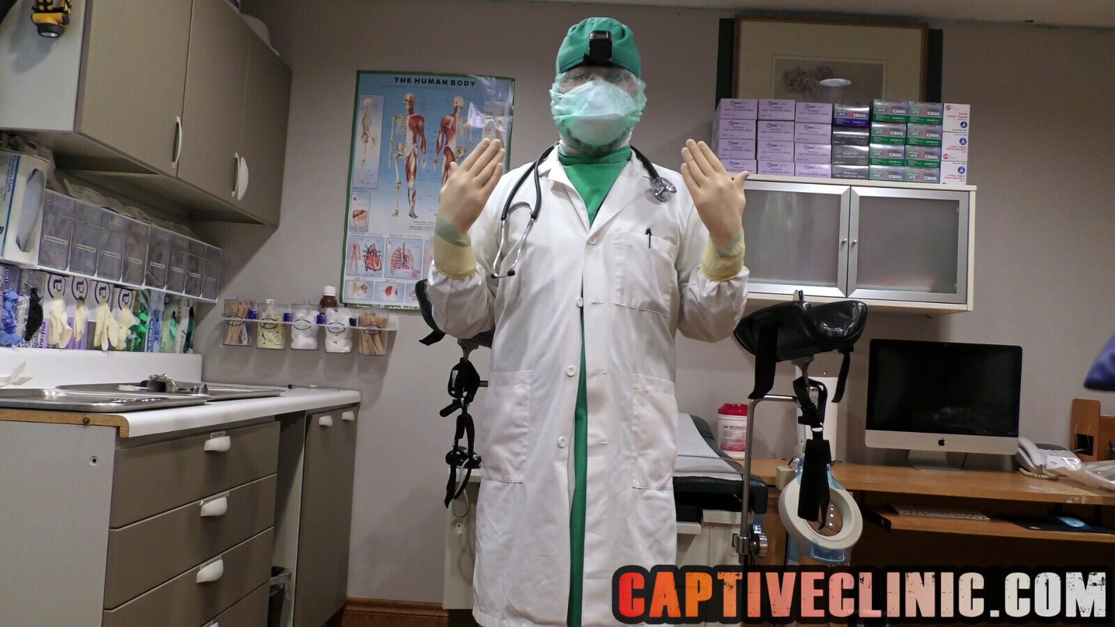 Uniform Testing SICCOS Surgical Gowns, Coats, Face Coverings, Assorted Gloves