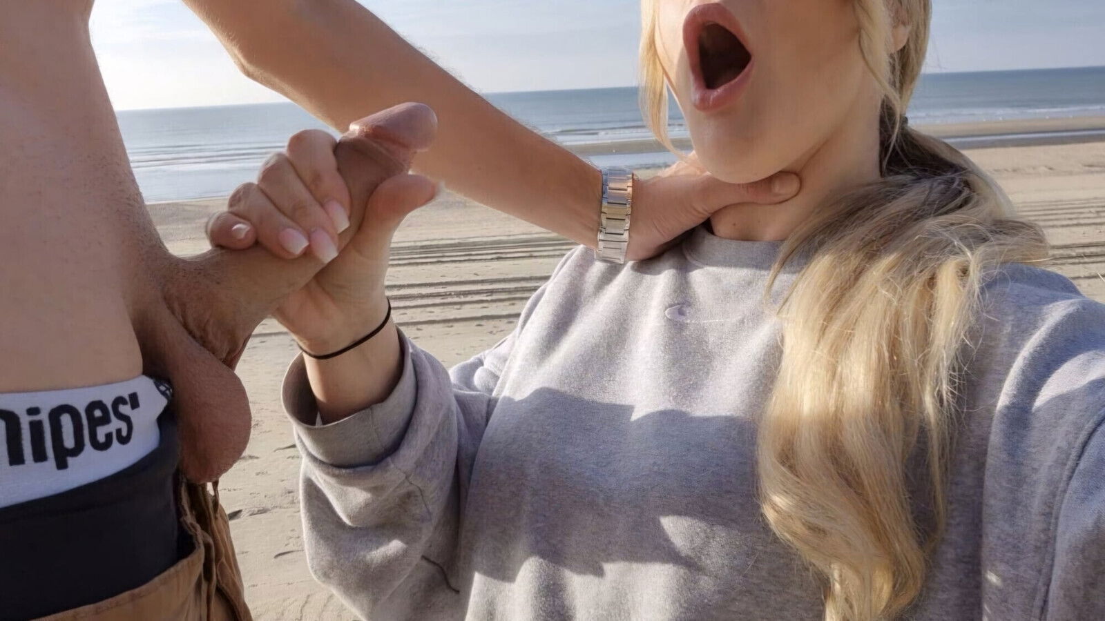 OUTDOOR After blowjob stranger beach, fucked public