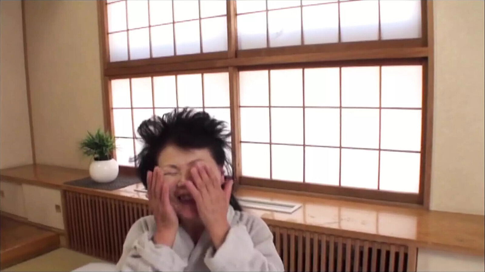 Pheromones 60th year, Episode