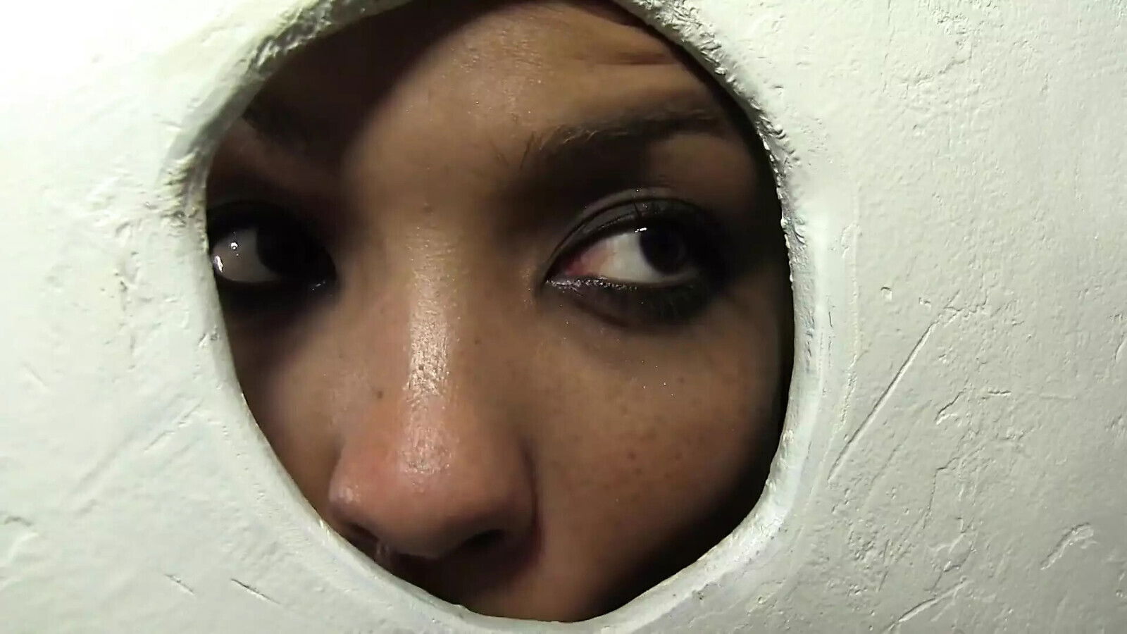 Curvy blonde loves blowjobs mouth