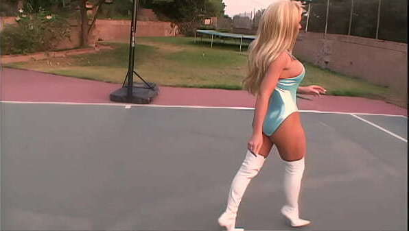 Bridgette Loves Ride With Does Threesome