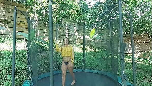Fucking with exhibitionist girlfriend outdoor park follando novia exhibicionista parque aire libre