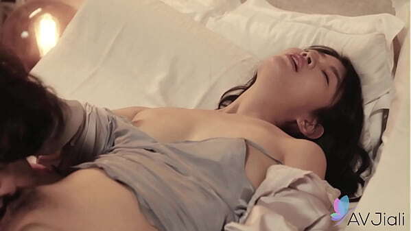 Sexy Chinese woman Chenxin fucked hard.